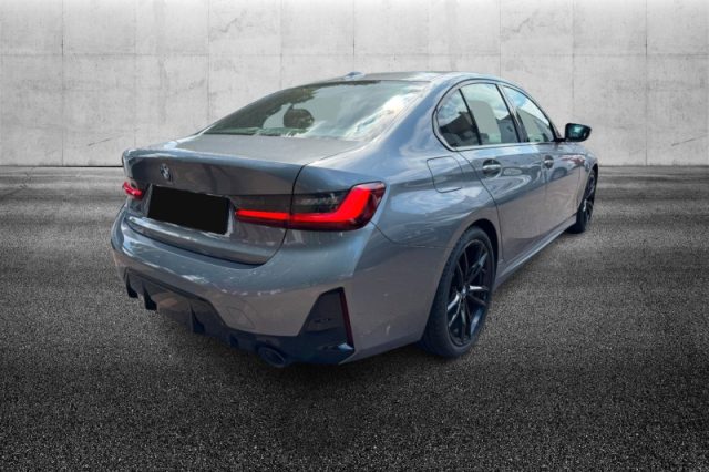 BMW 330 i Msport - foto 4 di 4