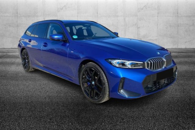 BMW 330 e xDrive Touring Msport - foto 2 di 4