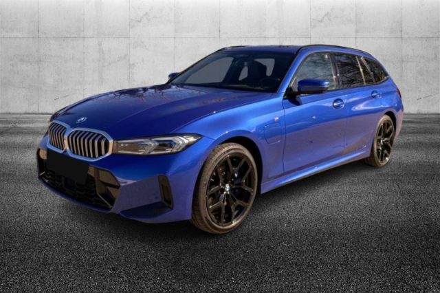 BMW 330 e xDrive Touring Msport, del 2025, 22.300 km, in vendita a Pieve Di Cento (BO)