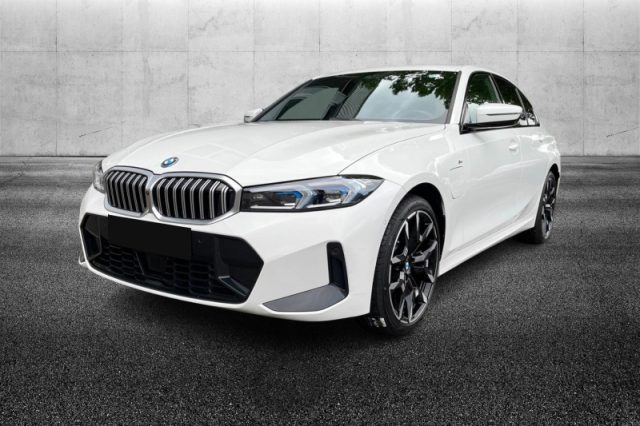 BMW 330 e xDrive Msport, del 2025, 20.999 km, in vendita a Pieve Di Cento (BO)