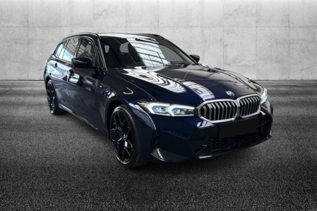 BMW 330 e Touring Msport, del 2025, 24.500 km, in vendita a Pieve Di Cento (BO)
