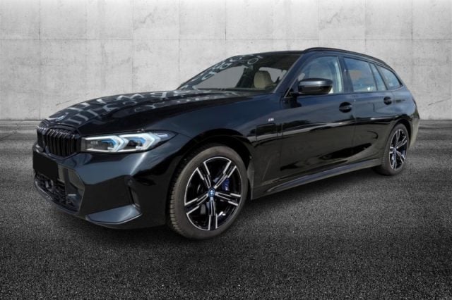BMW 330 e xDrive Touring Msport, del 2024, 39.800 km, in vendita a Pieve Di Cento (BO)