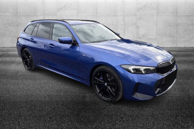 BMW 330 d 48V Touring Msport - foto 2 di 4
