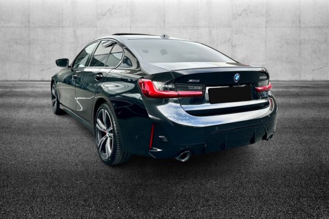 BMW 330 e xDrive Msport Pro - foto 2 di 4
