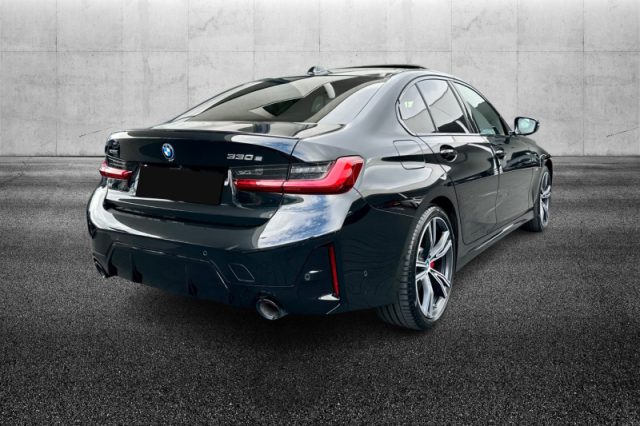 BMW 330 e xDrive Msport Pro - foto 3 di 4