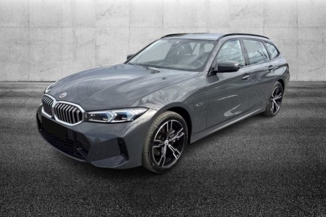 BMW 330 e xDrive Touring Msport, del 2022, 64.300 km, in vendita a Pieve Di Cento (BO)