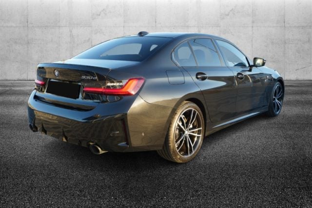 BMW 330 d 48V Msport - foto 3 di 4