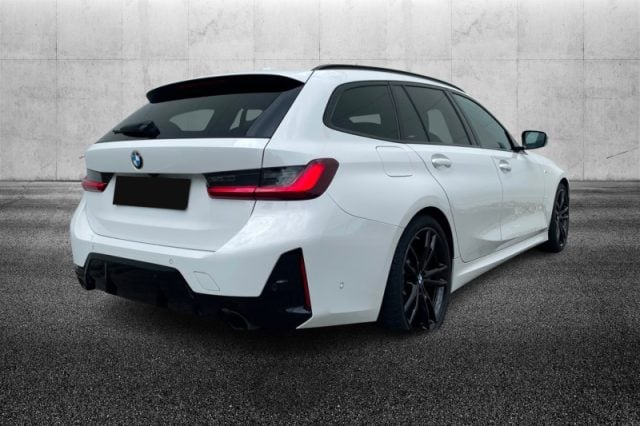 BMW 330 d 48V Touring Msport - foto 2 di 4