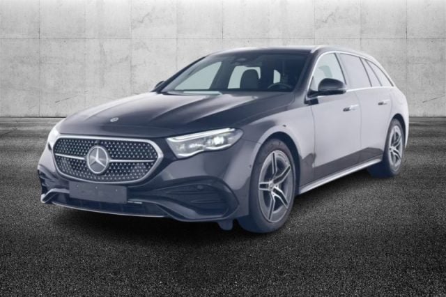 Mercedes-Benz E 300 de hybrid EQ S.W. AMG Line Advanced Plus, del 2024, 29.900 km, in vendita a Pieve Di Cento (BO)