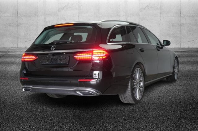Mercedes-Benz E 300 d S.W. 4Matic Auto Mild hybrid Exclusive - foto 3 di 4