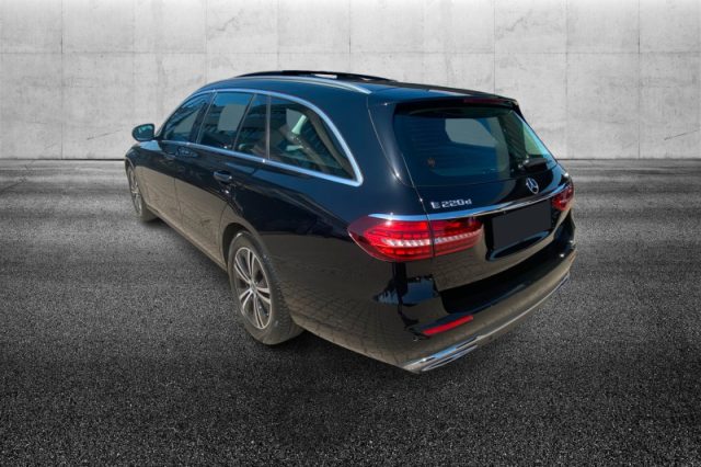 Mercedes-Benz E 220 d Mild hybrid S.W. 4Matic Auto Exclusive - foto 4 di 4
