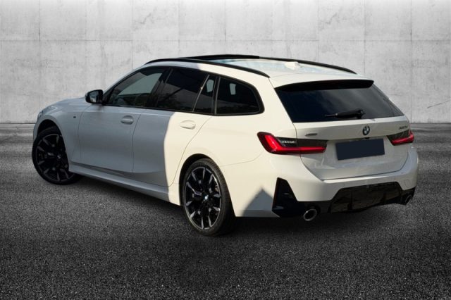 BMW 320 d 48V xDrive Touring Msport - foto 4 di 4