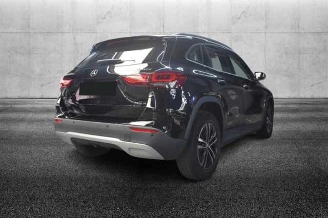 Mercedes-Benz GLA 200 d Automatic 4Matic Sport - foto 3 di 4