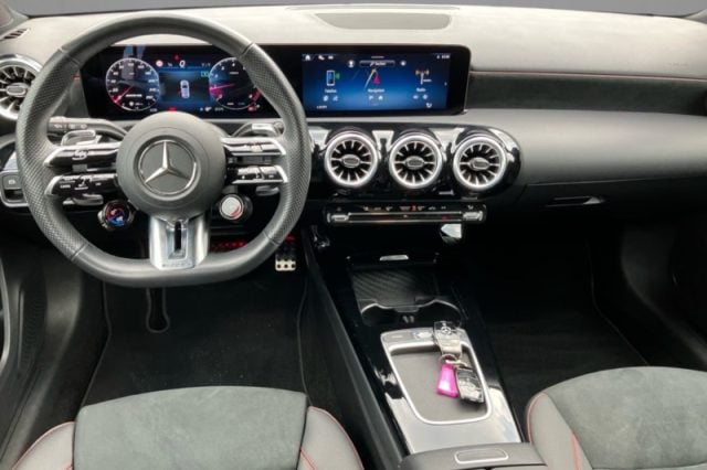 Mercedes-Benz A 35 AMG 4Matic - foto 4 di 4