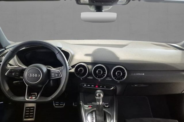 Audi TT Coupé 45 TFSI quattro S tronic - foto 4 di 4