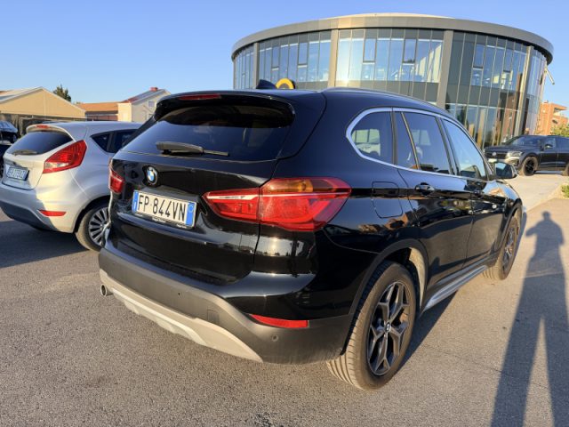 BMW X1 sDrive16d xLine - foto 3 di 4