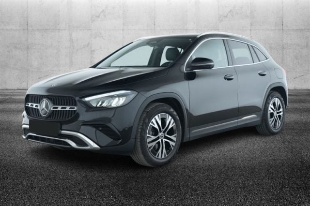 Mercedes-Benz GLA 200 d Automatic Progressive Advanced Plus, del 2025, 35.999 km, in vendita a Pieve Di Cento (BO)