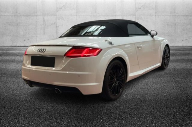 Audi TT Roadster 45 TFSI S tronic - foto 2 di 4