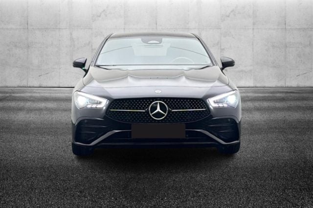 Mercedes-Benz CLA 200 Automatic AMG Line Premium - foto 4 di 4