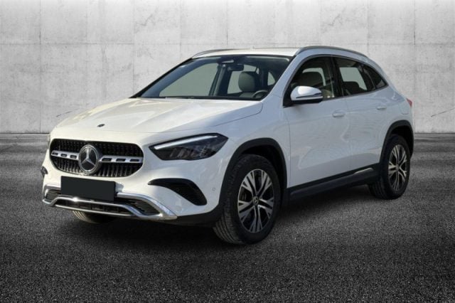 Mercedes-Benz GLA 180 d Automatic Progressive Advanced Plus, del 2024, 7.900 km, in vendita a Pieve Di Cento (BO)