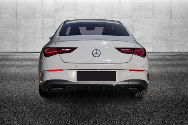Mercedes-Benz CLA 200 Automatic AMG Line Premium - foto 4 di 4