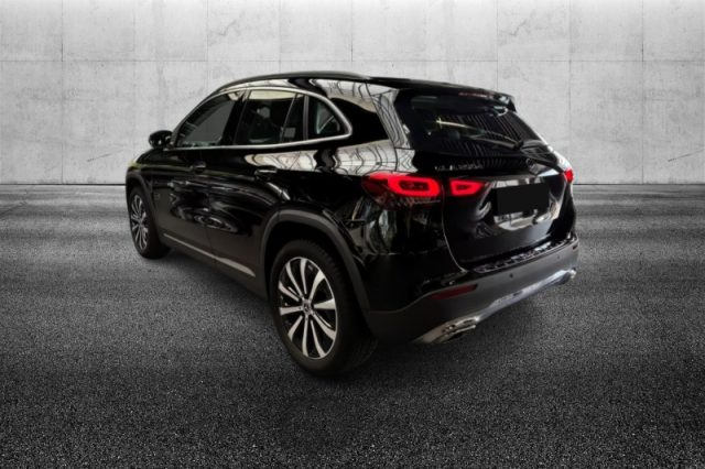 Mercedes-Benz GLA 200 d Automatic Sport - foto 4 di 4