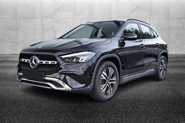 Mercedes-Benz GLA 200 d Automatic Progressive Advanced Plus, del 2025, 12.200 km, in vendita a Pieve Di Cento (BO)