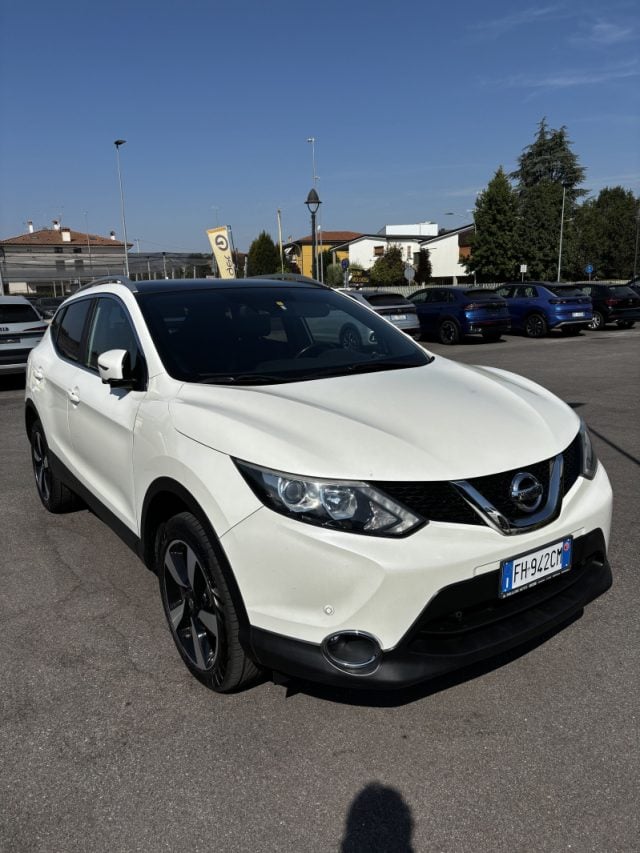 Nissan Qashqai 1.6 dCi 2WD Tekna, del 2017, 166.000 km, in vendita a Pieve Di Cento (BO)