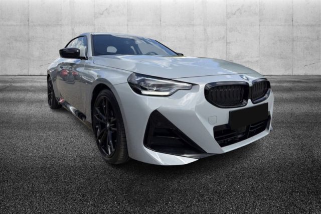 BMW 220 i Coupé Msport - foto 2 di 4