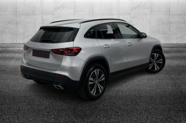 Mercedes-Benz GLA 220 d Automatic 4Matic Sport Plus - foto 2 di 4