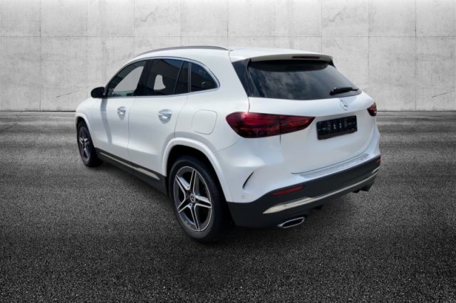 Mercedes-Benz GLA 180 Automatic AMG Line Advanced Plus - foto 4 di 4