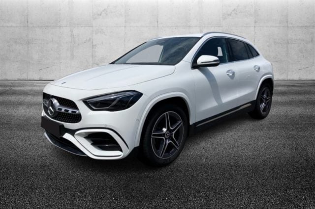 Mercedes-Benz GLA 180 Automatic AMG Line Advanced Plus, del 2025, 12.300 km, in vendita a Pieve Di Cento (BO)