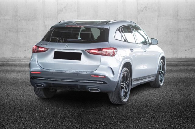 Mercedes-Benz GLA 250 e hybrid EQ AMG Line Advanced Plus - foto 2 di 4