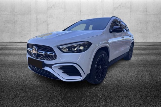 Mercedes-Benz GLA 250 e hybrid EQ AMG Line Premium, del 2023, 18.999 km, in vendita a Pieve Di Cento (BO)