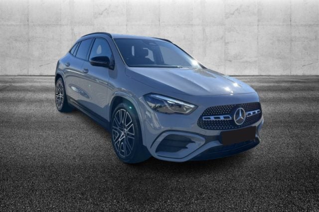 Mercedes-Benz GLA 200 d Automatic 4Matic AMG Line Premium - foto 2 di 4