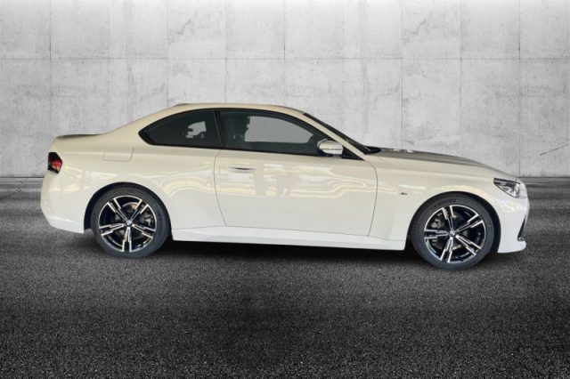 BMW 218 i Coupé Msport - foto 3 di 4
