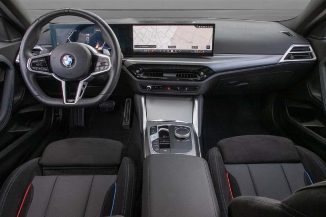 BMW 218 i Coupé Msport - foto 4 di 4