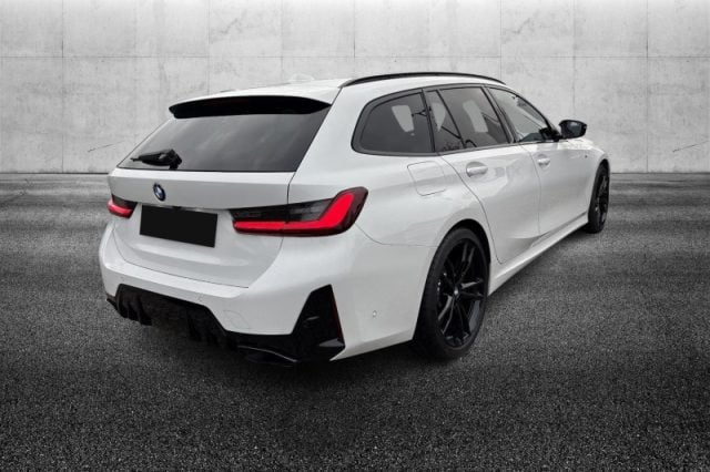 BMW 340 M d 48V xDrive Touring Serie 3(G20/1-80/1) - foto 3 di 4