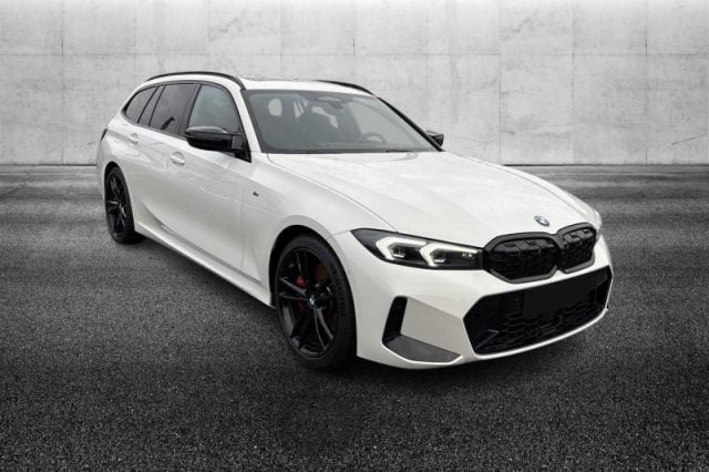 BMW 340 M d 48V xDrive Touring Serie 3(G20/1-80/1) - foto 2 di 4