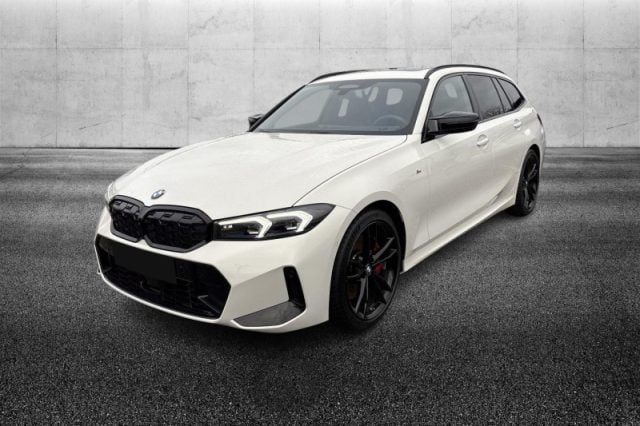 BMW 340 M d 48V xDrive Touring Serie 3(G20/1-80/1), del 2024, 7.999 km, in vendita a Pieve Di Cento (BO)