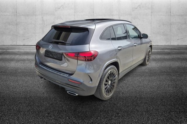 Mercedes-Benz GLA 200 d Automatic 4Matic AMG Line Advanced Plus - foto 4 di 4