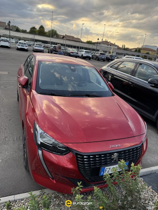 Peugeot 208 PureTech 100 Stop&Start EAT8 5 porte GT, del 2020, 74.900 km, in vendita a Pieve Di Cento (BO)
