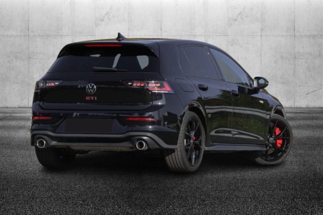 Volkswagen Golf 2.0 TSI DSG GTI - foto 2 di 4