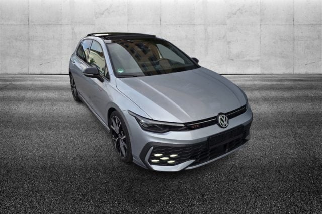 Volkswagen Golf 2.0 TSI DSG GTI, del 2024, 48.999 km, in vendita a Pieve Di Cento (BO)