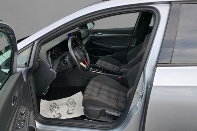 Volkswagen Golf 2.0 TSI DSG GTI - foto 4 di 4