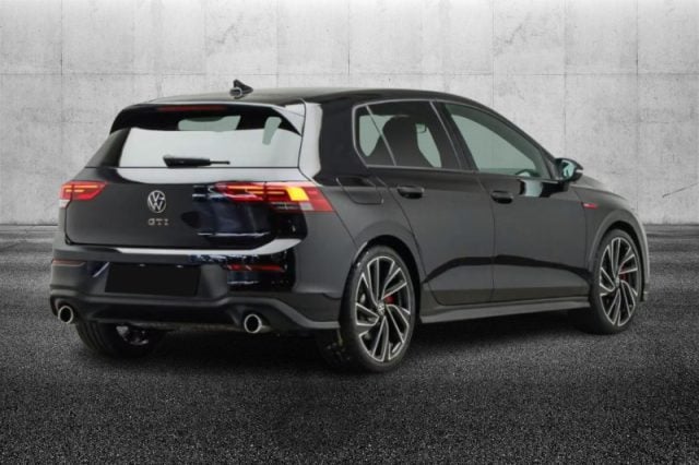 Volkswagen Golf 2.0 TSI DSG GTI - foto 2 di 4