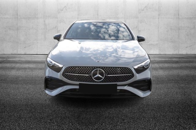 Mercedes-Benz A 250 Automatic 4Matic AMG Line Premium - foto 4 di 4