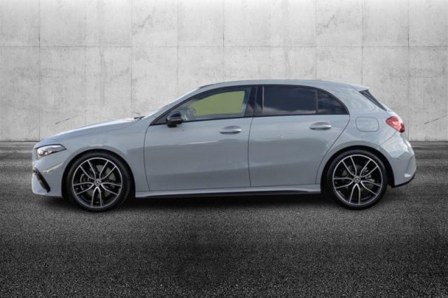 Mercedes-Benz A 250 Automatic 4Matic AMG Line Premium - foto 3 di 4