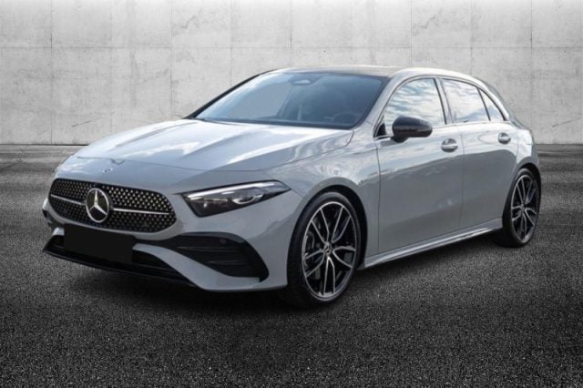 Mercedes-Benz A 250 Automatic 4Matic AMG Line Premium, del 2025, 7.999 km, in vendita a Pieve Di Cento (BO)