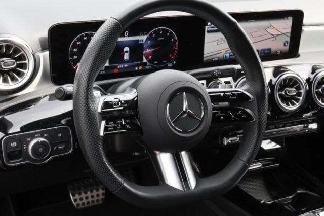 Mercedes-Benz A 250 Automatic 4Matic AMG Line Premium - foto 3 di 4